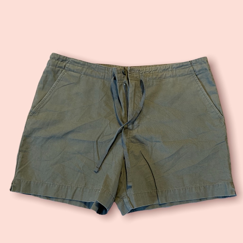 GAP shorts